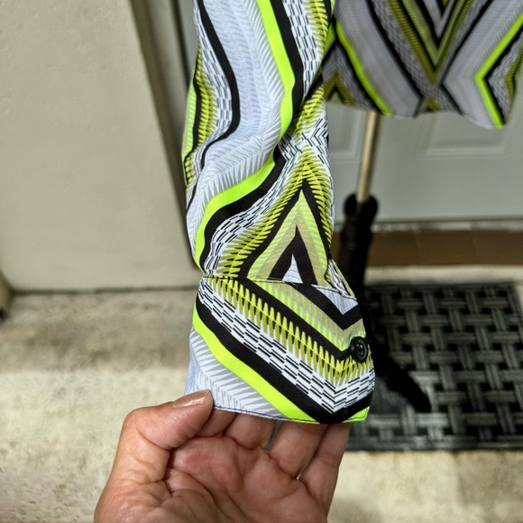 MICHAEL KORS- Neon Geometric, Black and Green Top. Roll up Sleeves. Size… - Picture 4 of 9